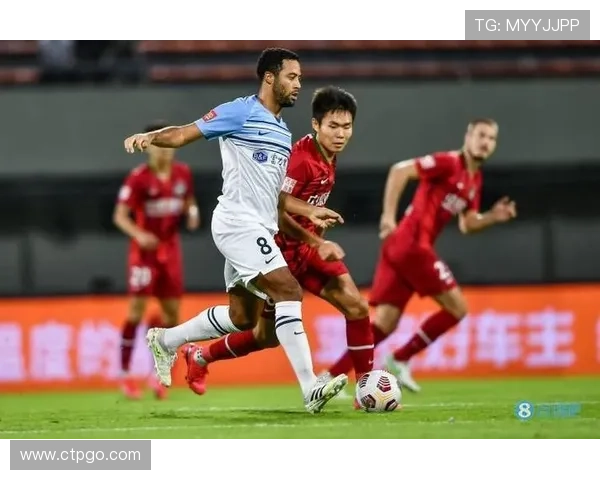 勒温造险失点 古德蒙松染红半场平